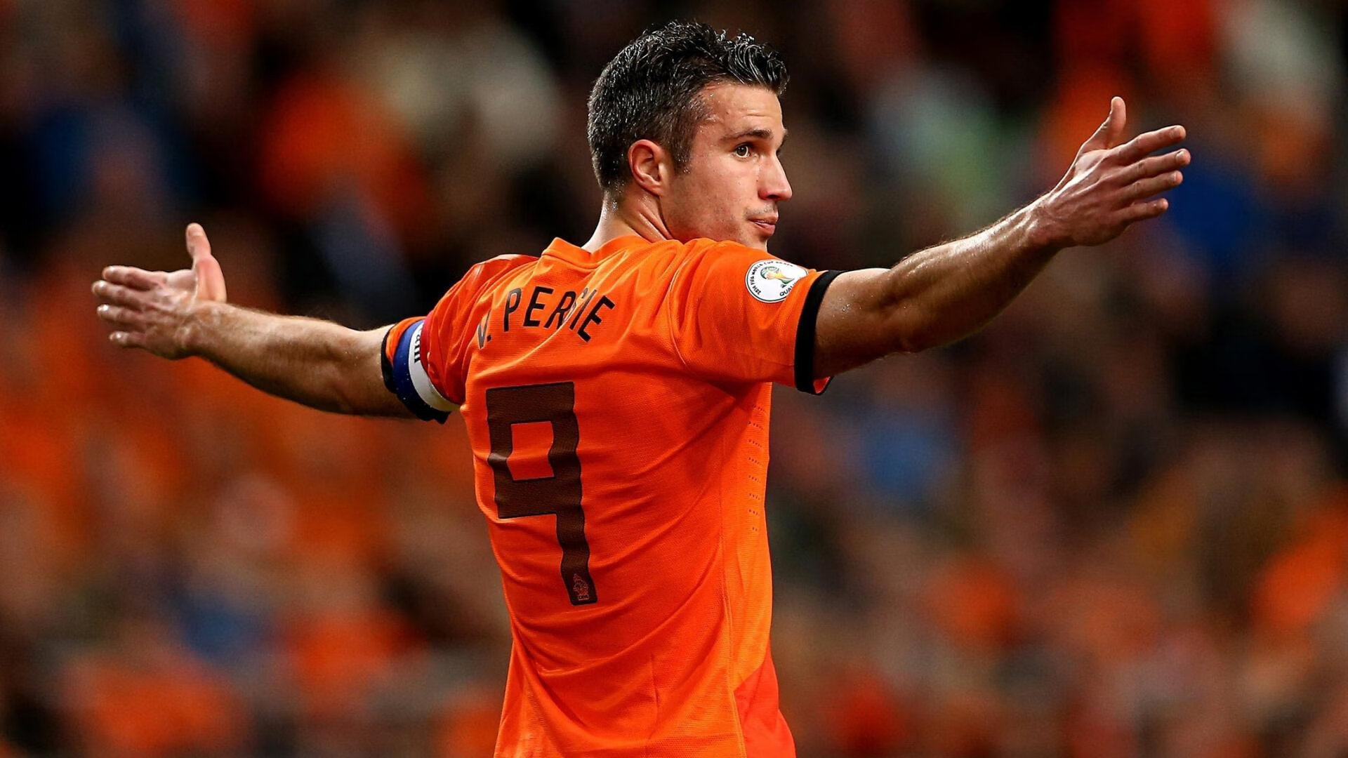 Jiu You-“飞盘争夺：三叉湖田径场迎来世界级飞盘竞技盛宴”